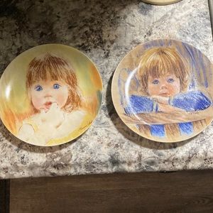 1985 Knowles Vintage Set Of 2 Plates By Frances Hook.